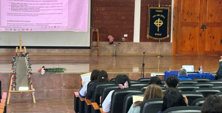 Funcionarios participan en un nuevo encuentro reflexivo 
